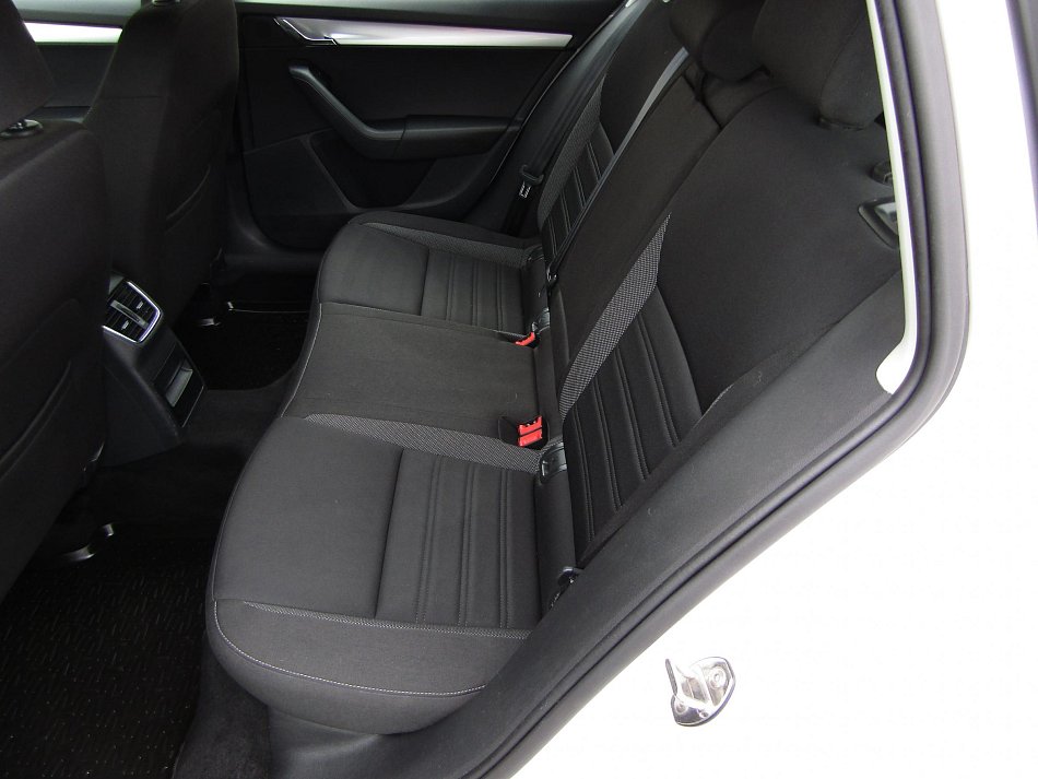 Škoda Octavia III 1.6 TDi Ambition