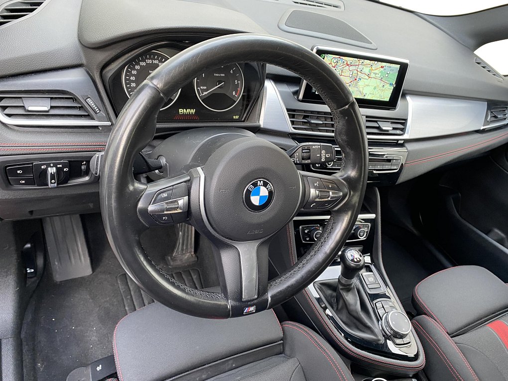 BMW Řada 2 2.0 D Sport 220d