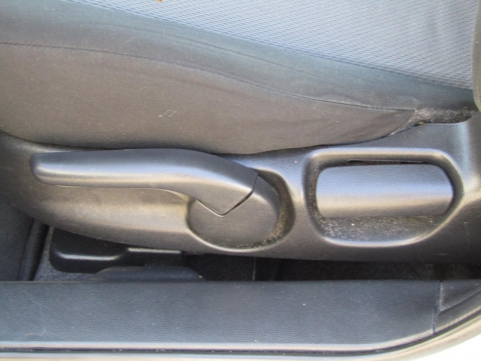 Mazda 2 1.3 i 
