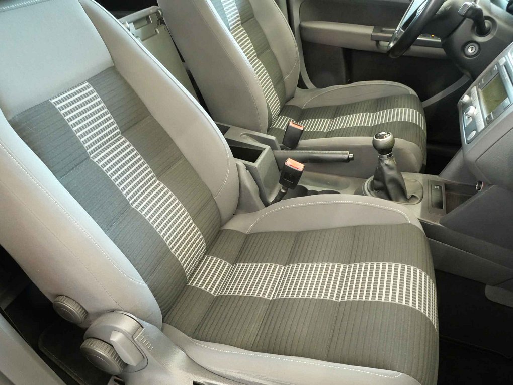 Volkswagen Touran 1.6i 