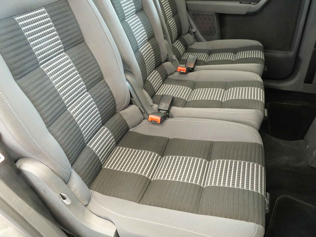 Volkswagen Touran 1.6i 