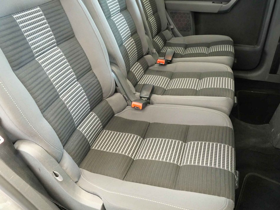 Volkswagen Touran 1.6i 