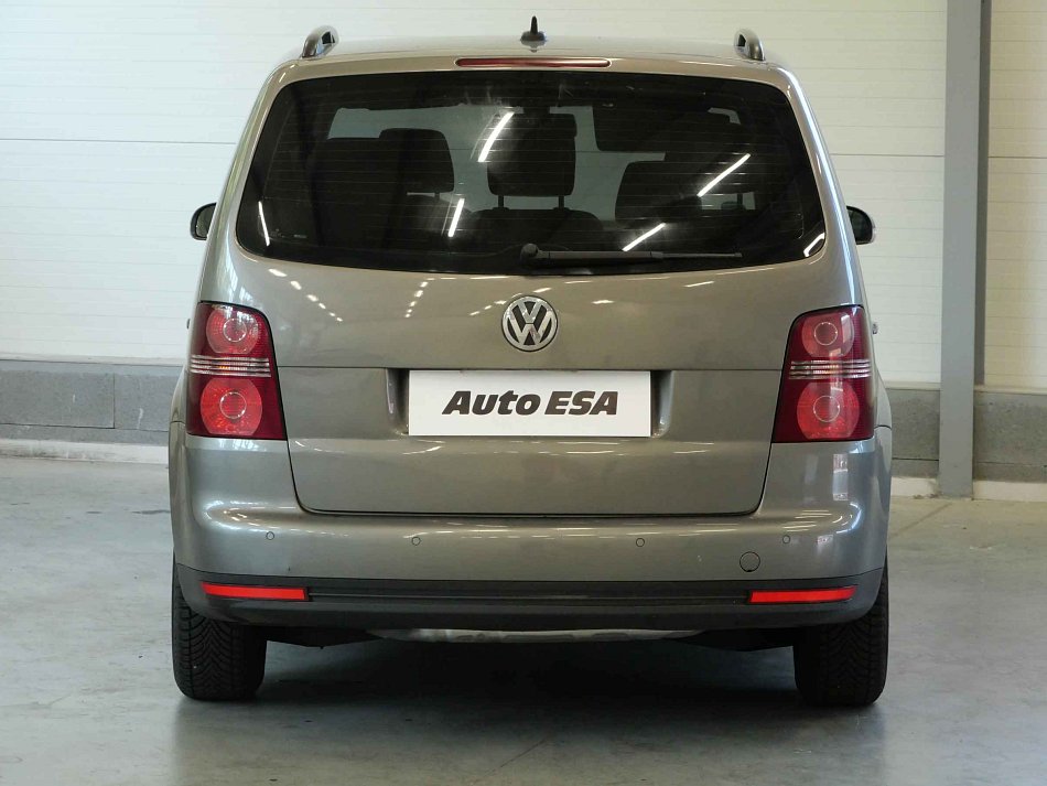 Volkswagen Touran 1.6i 