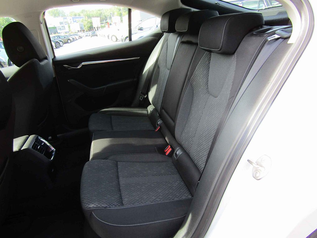 Škoda Octavia IV 2.0 TDi 
