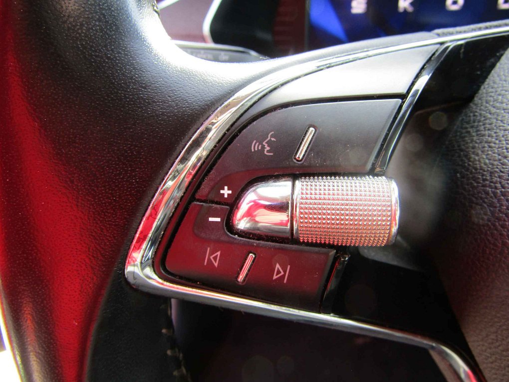 Škoda Octavia IV 2.0 TDi 