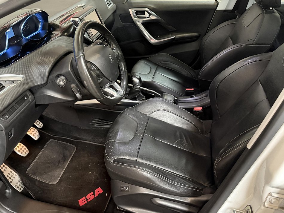 Peugeot 2008 1.6 VTi Allure