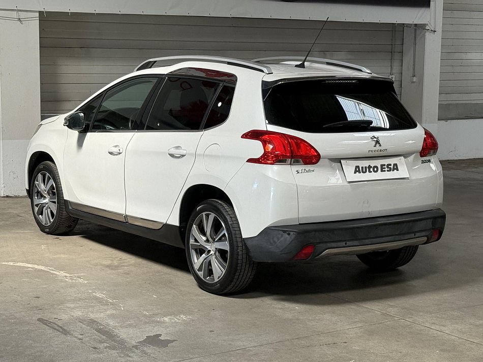 Peugeot 2008 1.6 VTi Allure