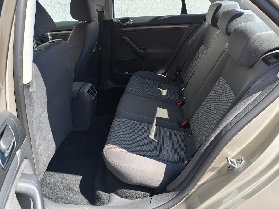 Volkswagen Jetta 1.9 TDi 