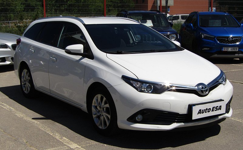 Toyota Auris 1.6 VVT-i Active