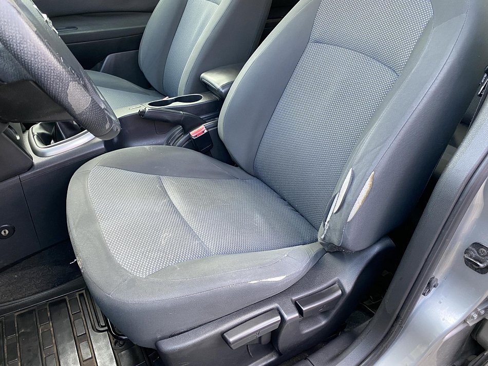Nissan Qashqai 1.6i 