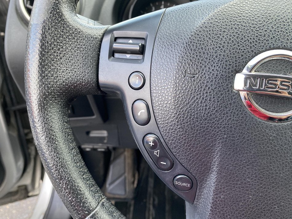 Nissan Qashqai 1.6i 