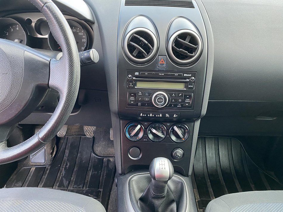 Nissan Qashqai 1.6i 