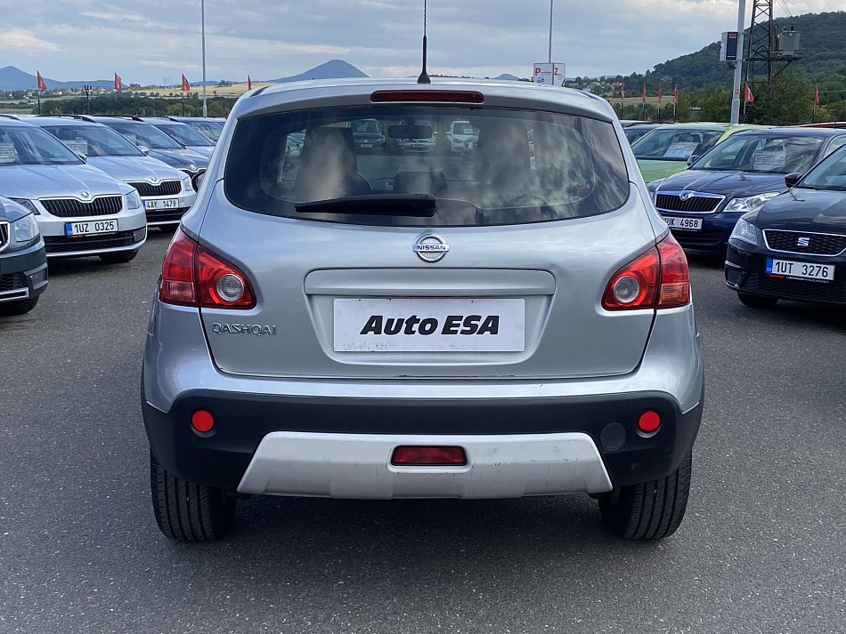 Nissan Qashqai 1.6i 