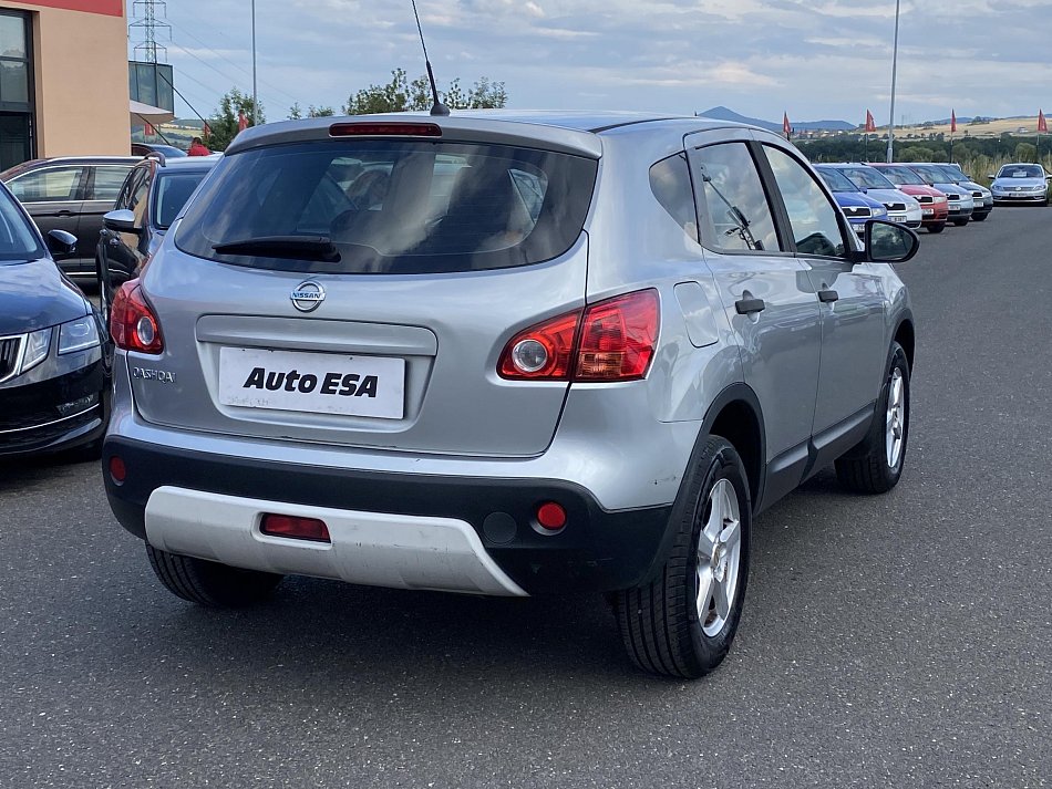 Nissan Qashqai 1.6i 