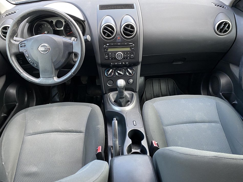 Nissan Qashqai 1.6i 