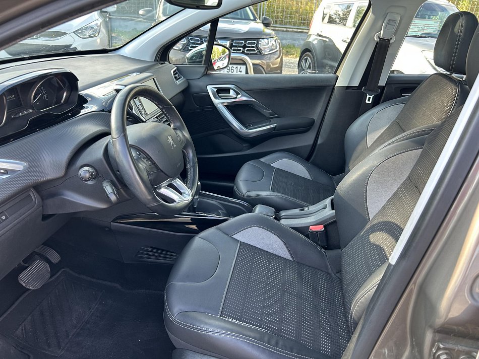 Peugeot 2008 1.2PT Allure