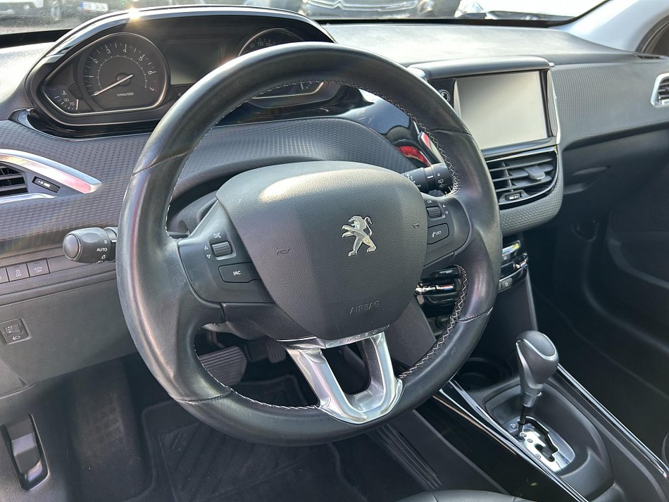 Peugeot 2008 1.2PT Allure
