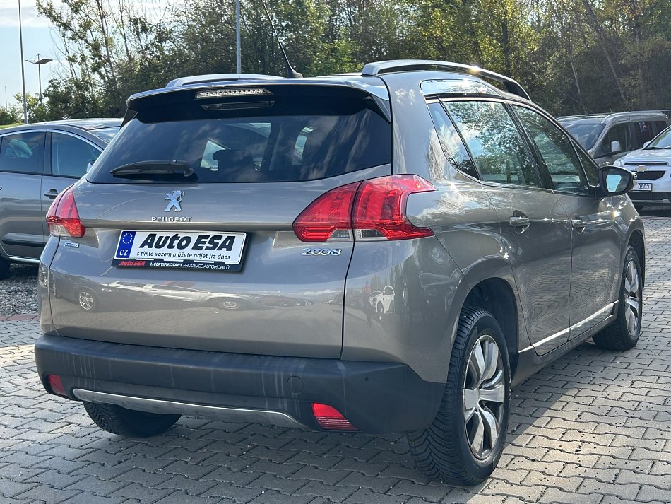 Peugeot 2008 1.2PT Allure