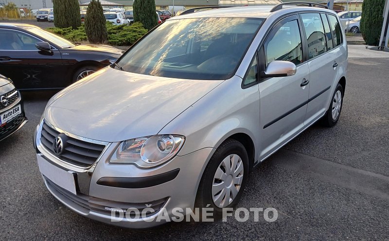 Volkswagen Touran 1.6i 