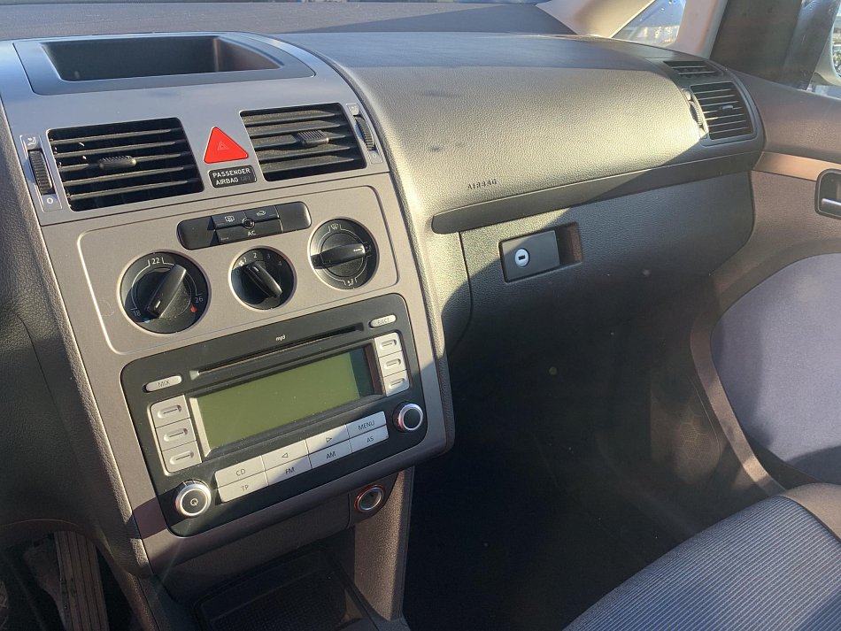 Volkswagen Touran 1.6i 