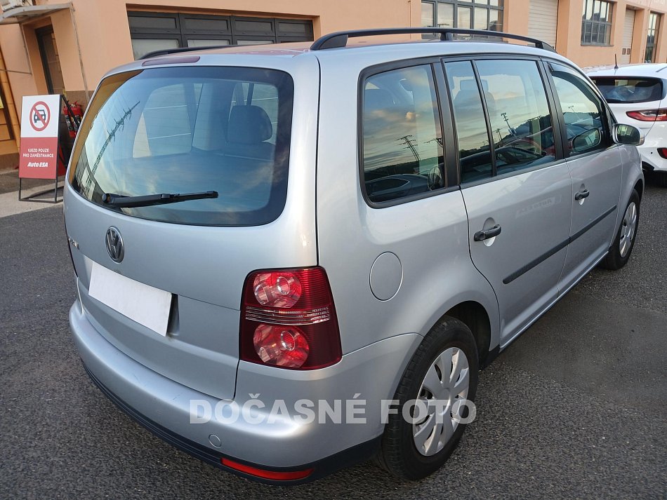 Volkswagen Touran 1.6i 