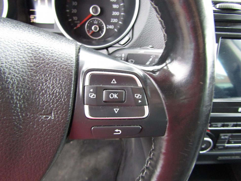 Volkswagen Golf 1.6 TDi 