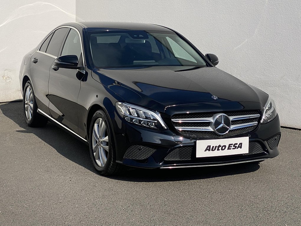 Mercedes-Benz Třída C 1.6i 