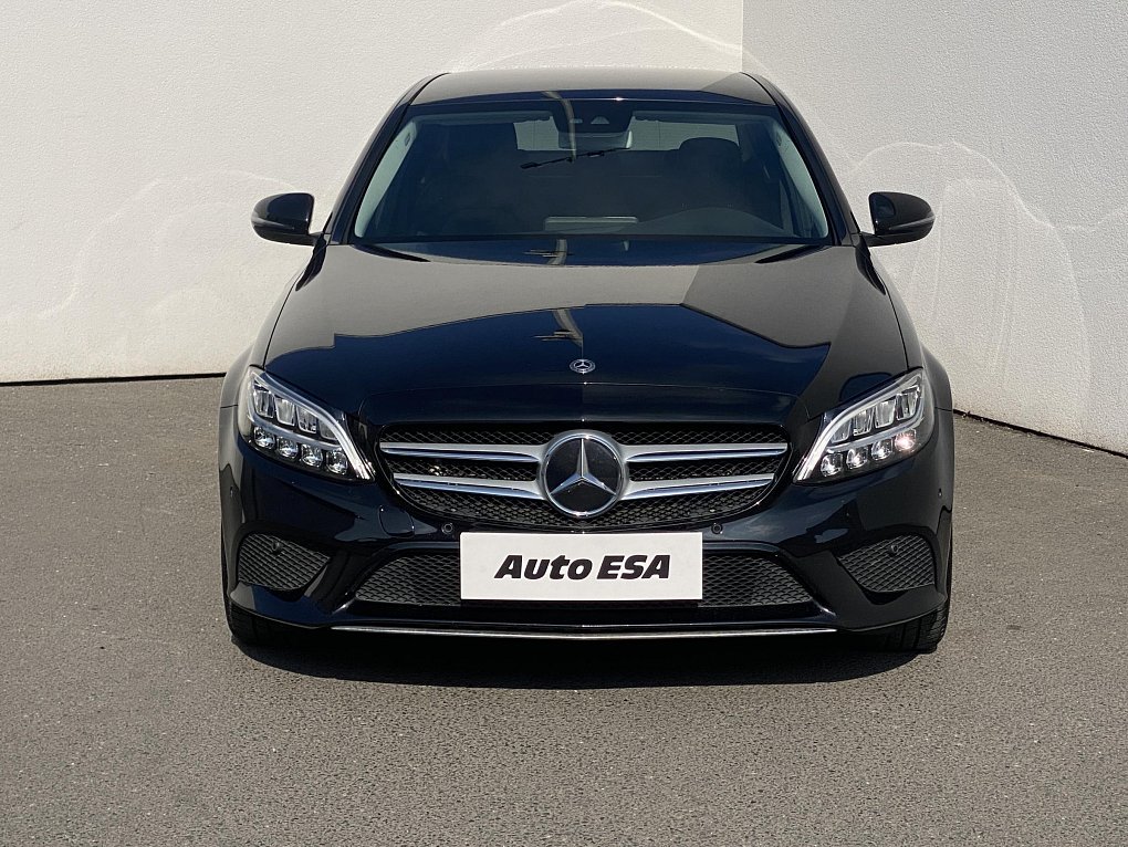 Mercedes-Benz Třída C 1.6i 
