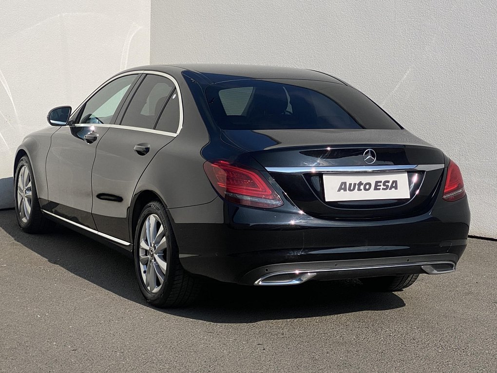 Mercedes-Benz Třída C 1.6i 