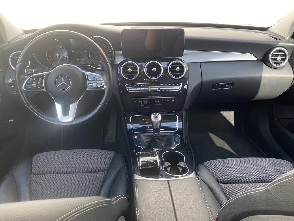 Mercedes-Benz Třída C 1.6i 