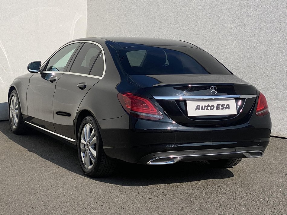 Mercedes-Benz Třída C 1.6i 