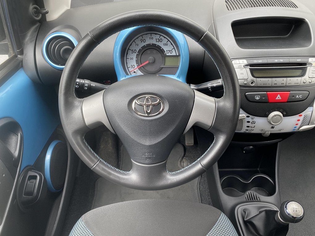 Toyota Aygo 1.0i 
