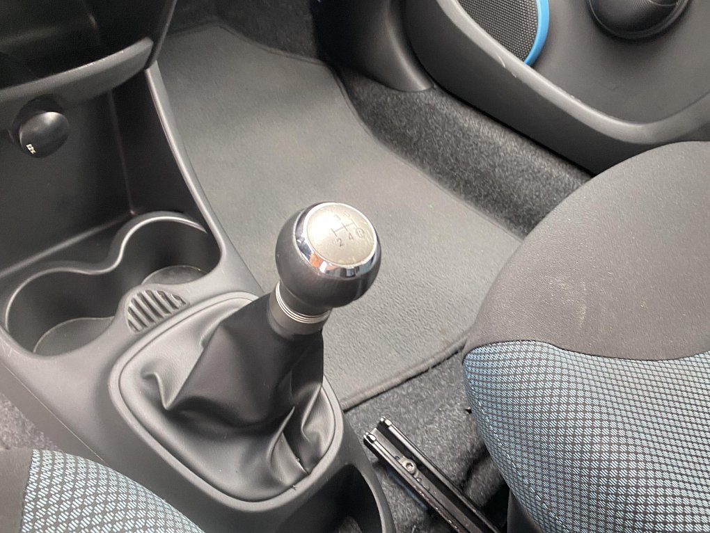 Toyota Aygo 1.0i 