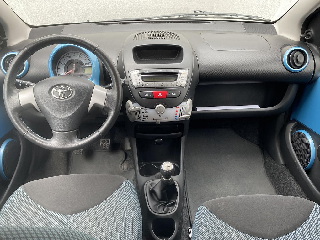 Toyota Aygo 1.0i 