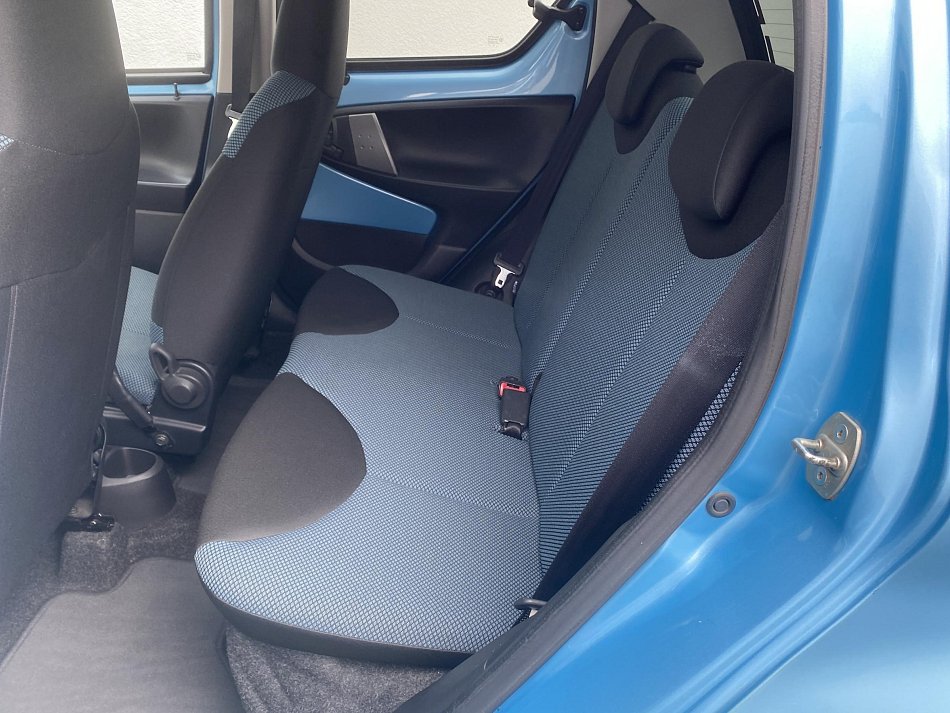 Toyota Aygo 1.0i 
