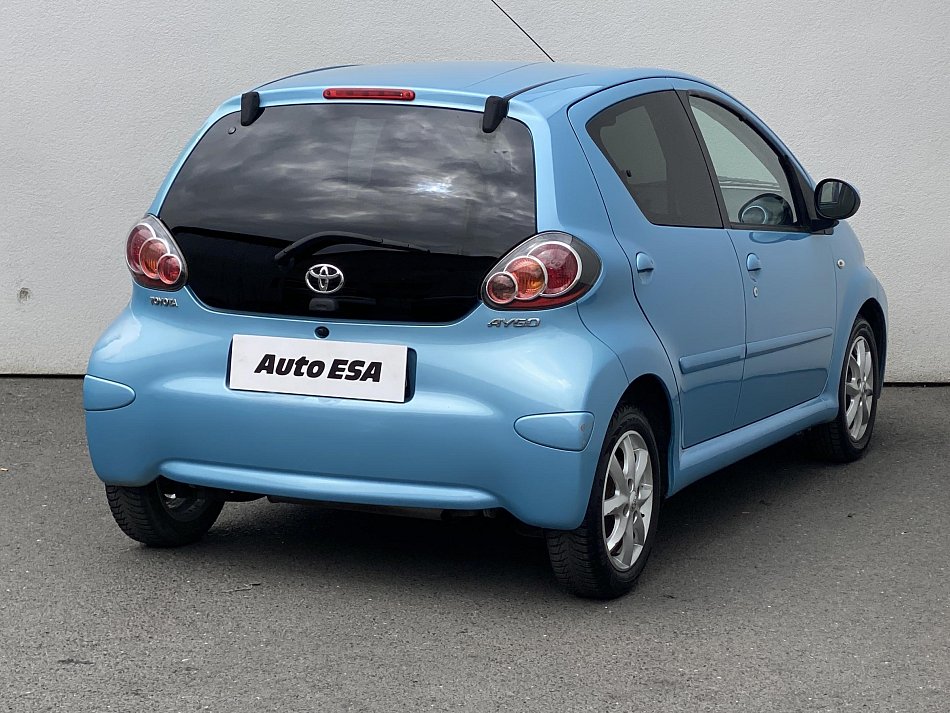 Toyota Aygo 1.0i 