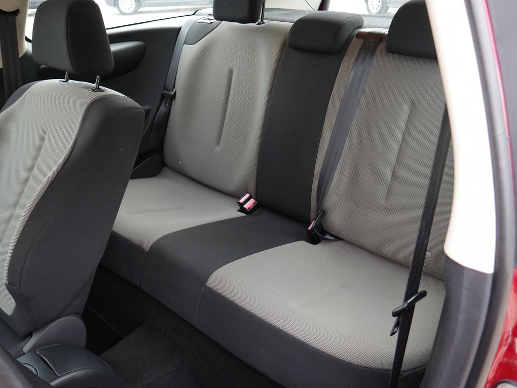 Citroën C4 1.6i 16V 