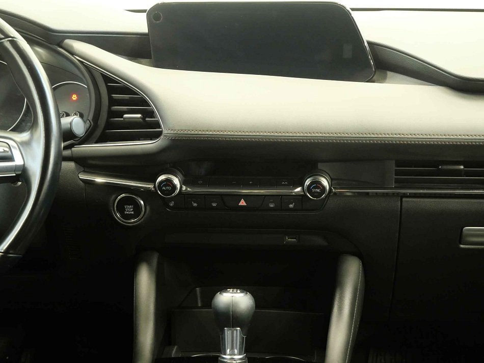 Mazda 3 2.0i  4x4
