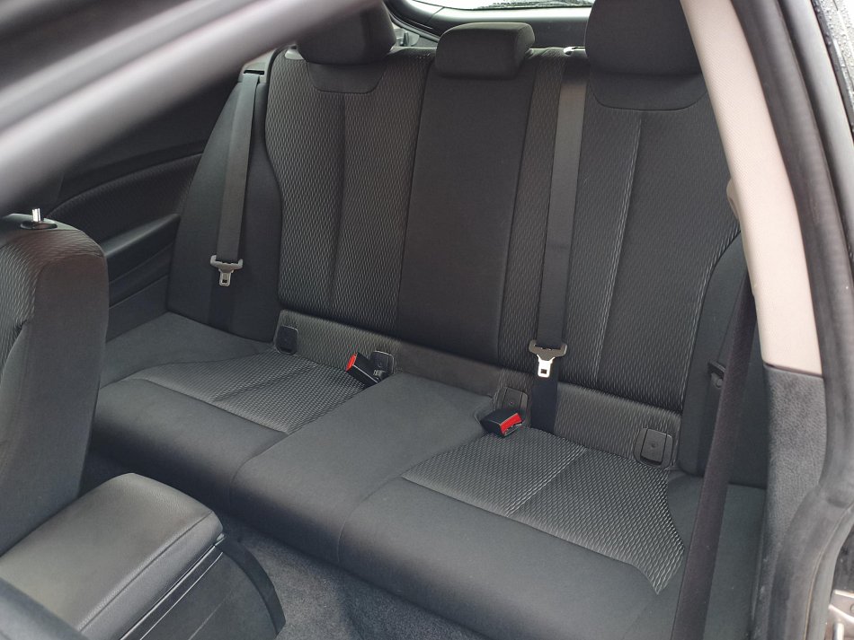 BMW Řada 1 1.6i  116T