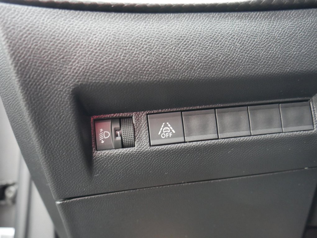 Peugeot 2008 1.2 PT Allure