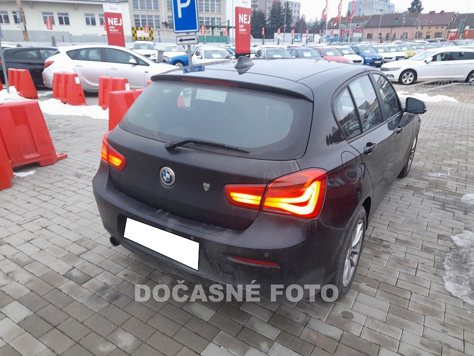 BMW Řada 1 1.5i 