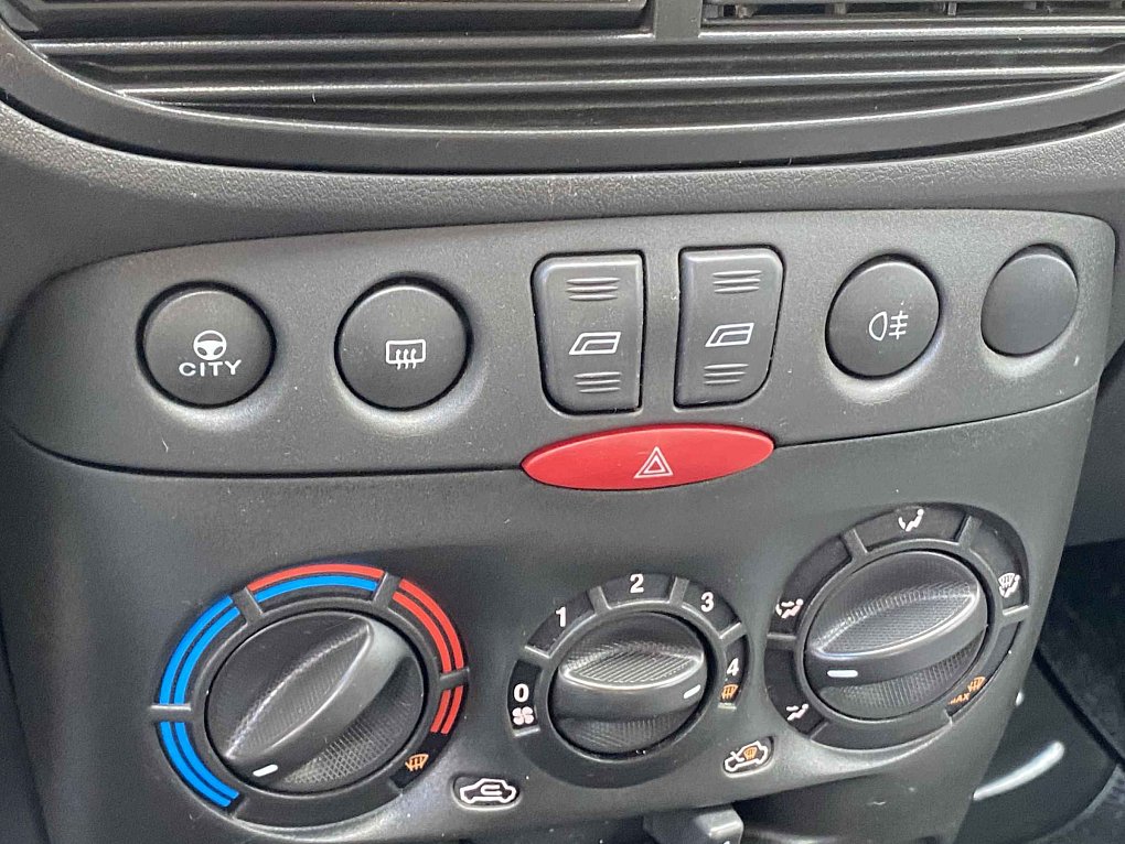 Fiat Punto 1.2i 