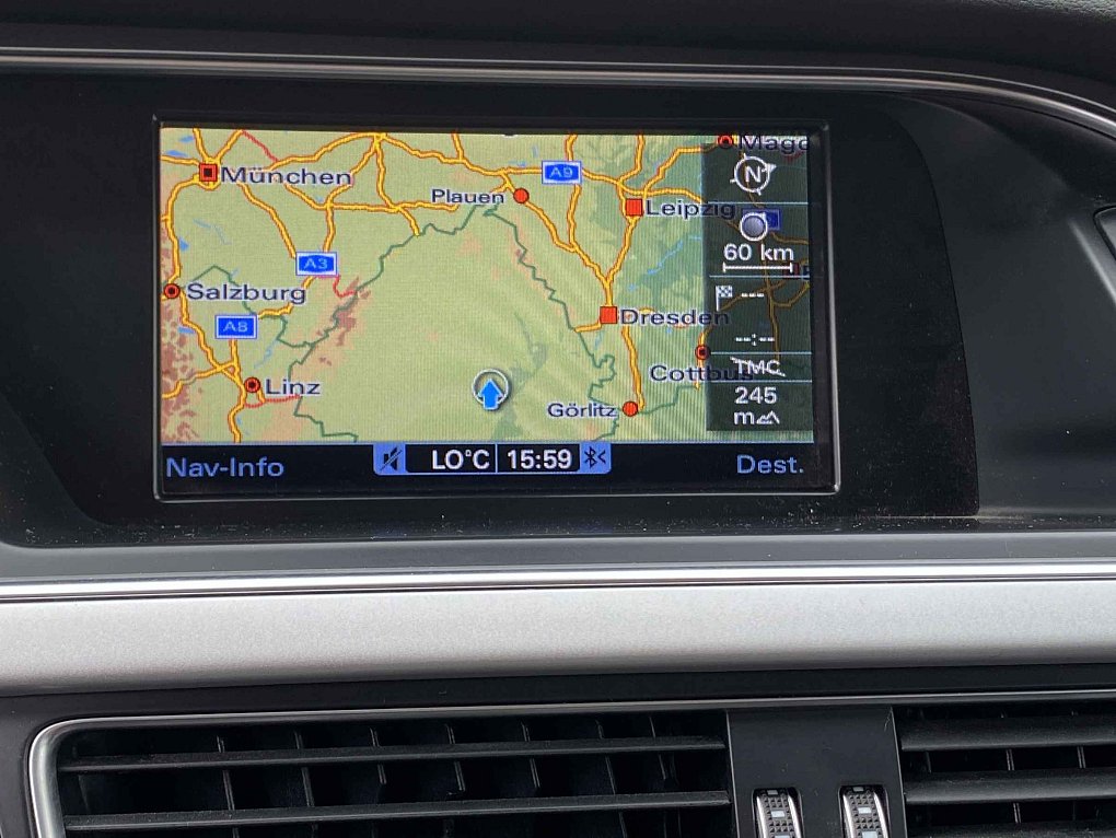 Audi A4 2.0 TDi Attraction quattro