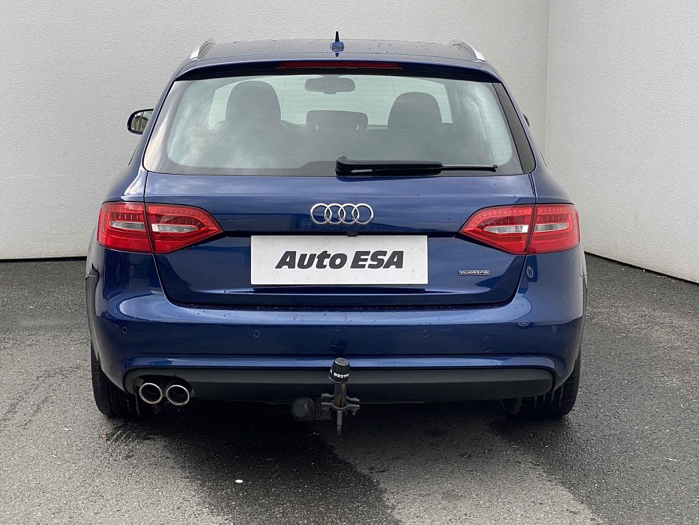 Audi A4 2.0 TDi Attraction quattro