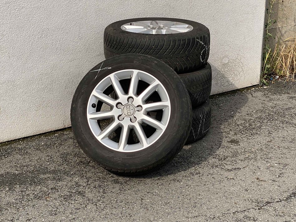 Audi A4 2.0 TDi Attraction quattro