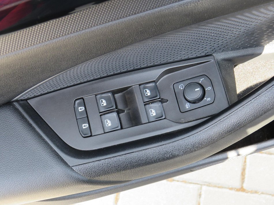 Škoda Octavia IV 1.5 TSi SportLine