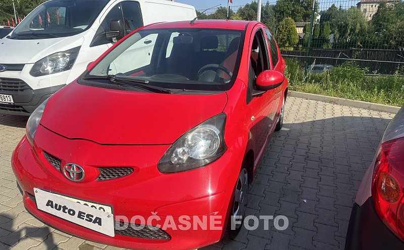 Toyota Aygo 1.0 i 