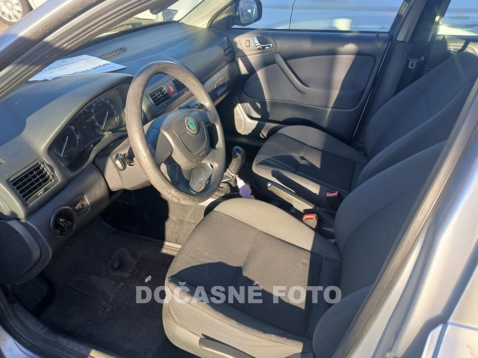 Škoda Octavia 1.6i Tour