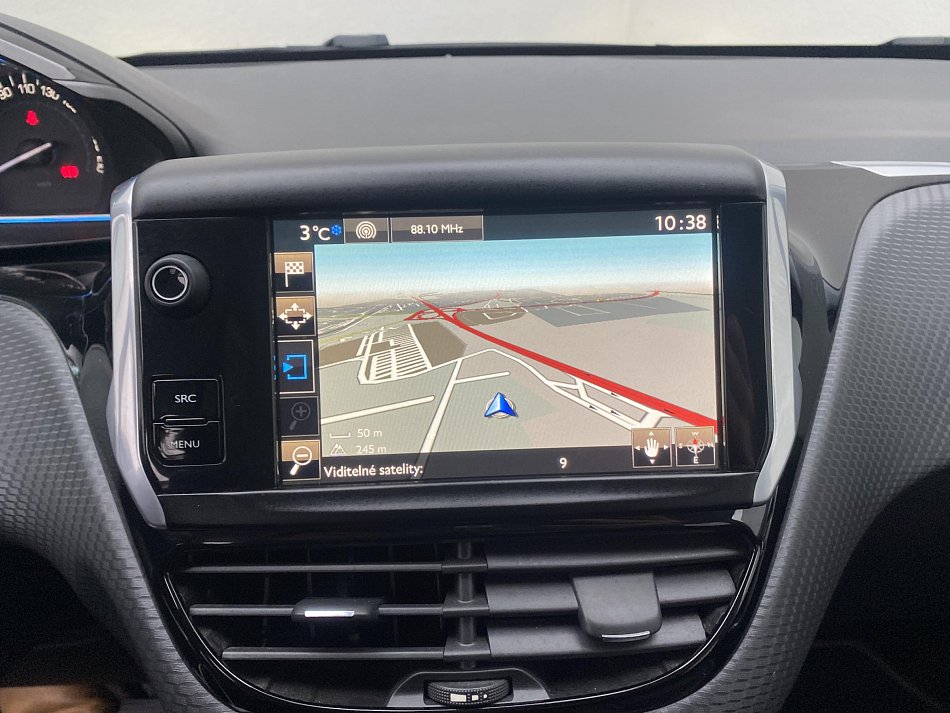 Peugeot 2008 1.2PT Crossway