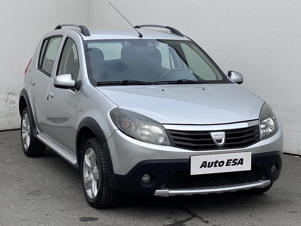 Dacia Sandero 1.6 i 